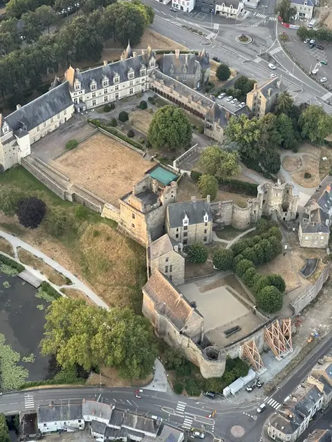 Photo 2 du vol en montgolfière du 15 juillet 2026 au départ de Carrière des Fusillés