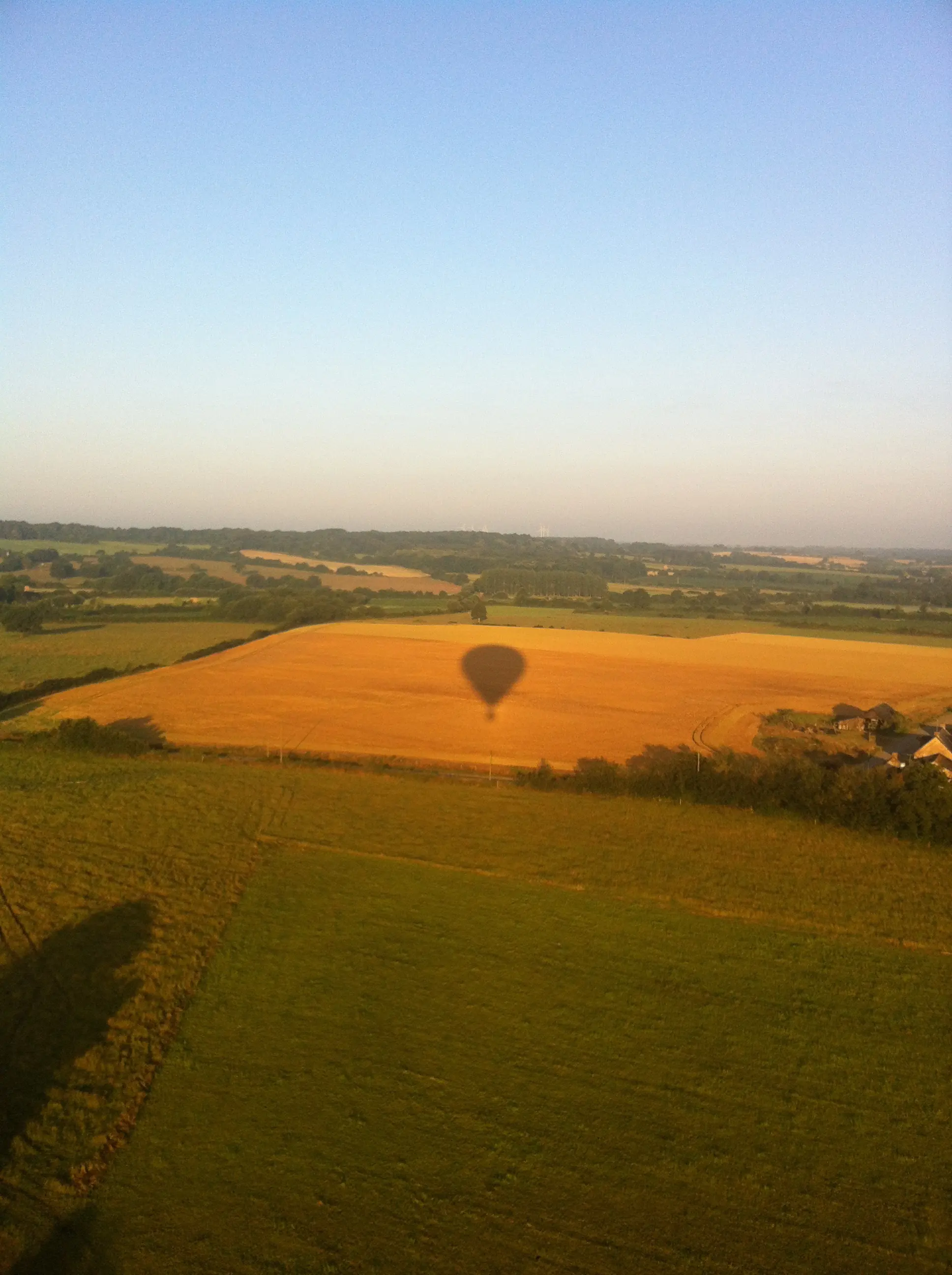 Vol en montgolfière vers Lusanger, juillet 2013