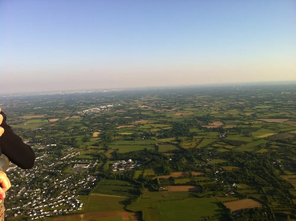 Vol en montgolfière vers Lieu dit le Bourget à Notre Dame des Landes, mai 2014