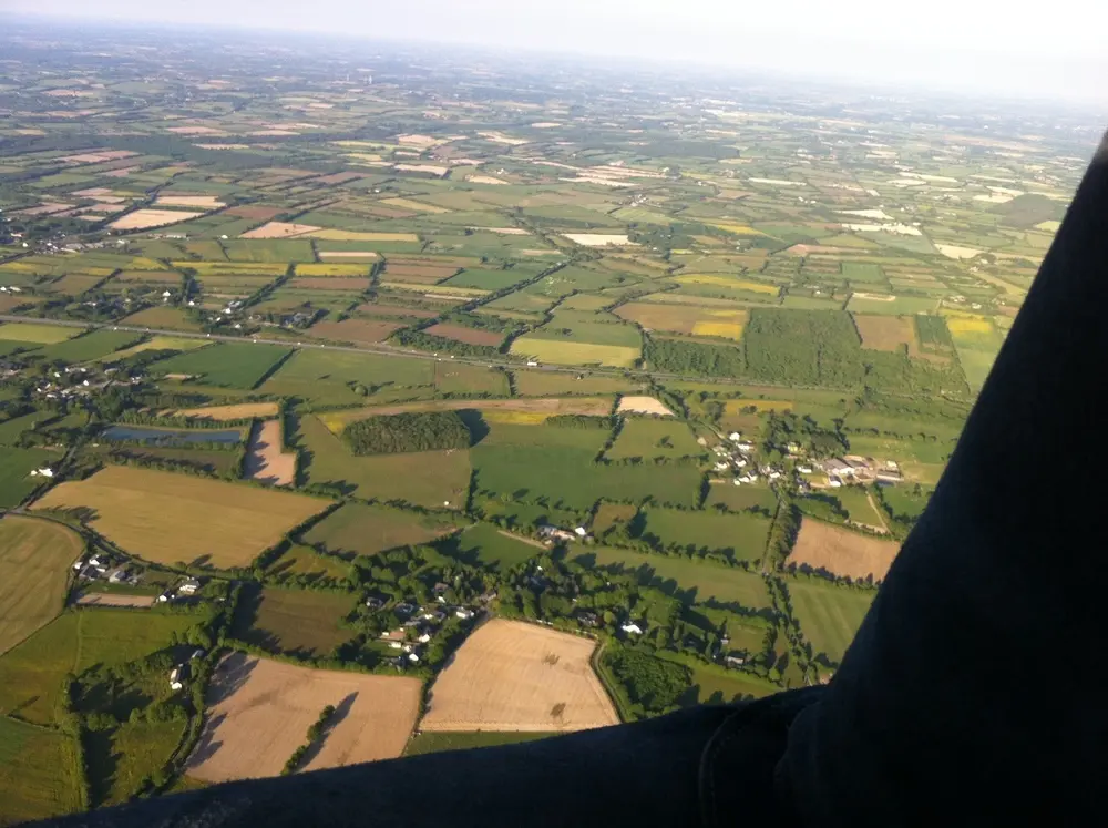 Photo 3 du vol en montgolfière du 17 mai 2014 au départ de Lieu dit Sainte Marie à Saffré
