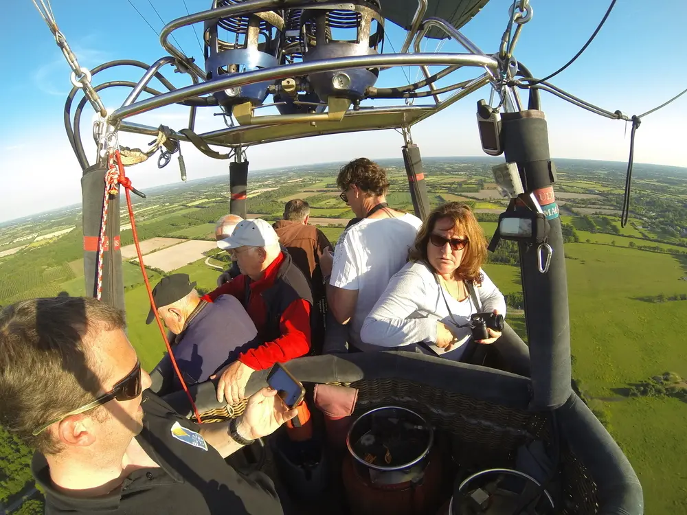 Photo 4 du vol en montgolfière du 17 mai 2014 au départ de Lieu dit Sainte Marie à Saffré
