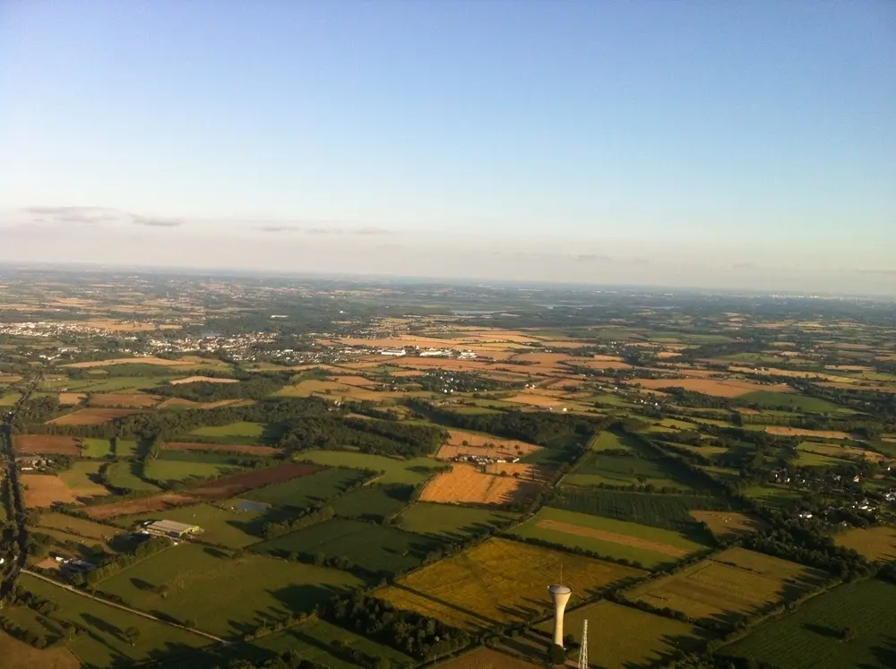 Photo 1 du vol en montgolfière du 14 juillet 2014 au départ de Saffré