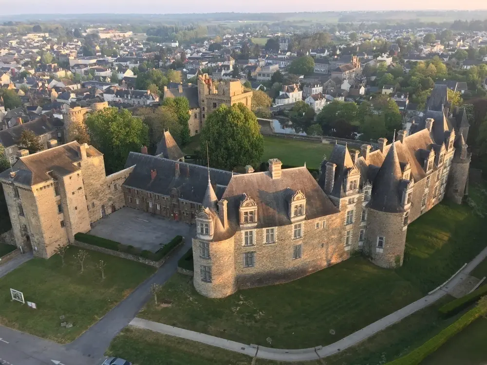 Photo 6 du vol en montgolfière du 23 avril 2017 au départ de Châteaubriant