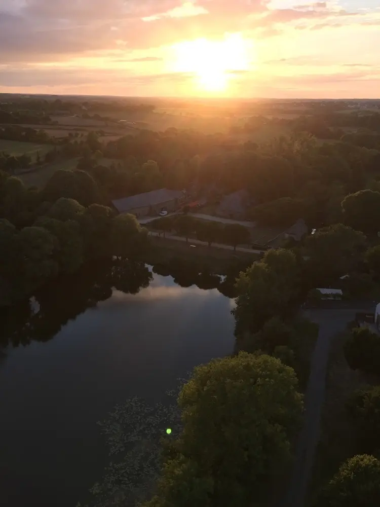 Vol en montgolfière vers Grand Auverné, août 2017