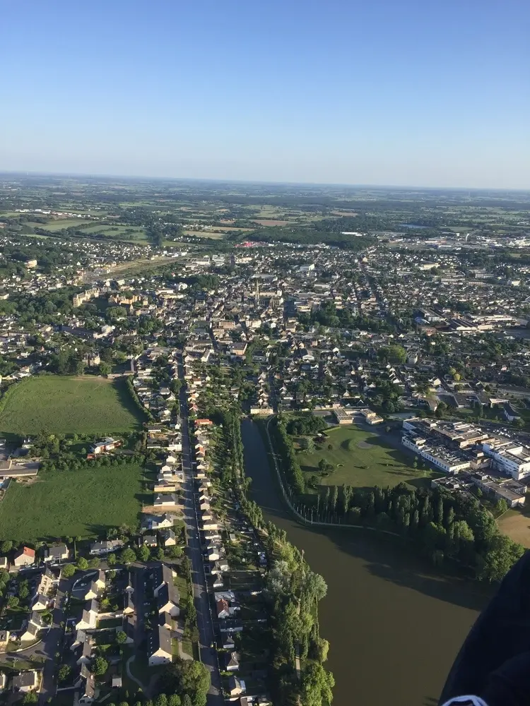 Photo 1 du vol en montgolfière du 19 mai 2018 au départ de Châteaubriant